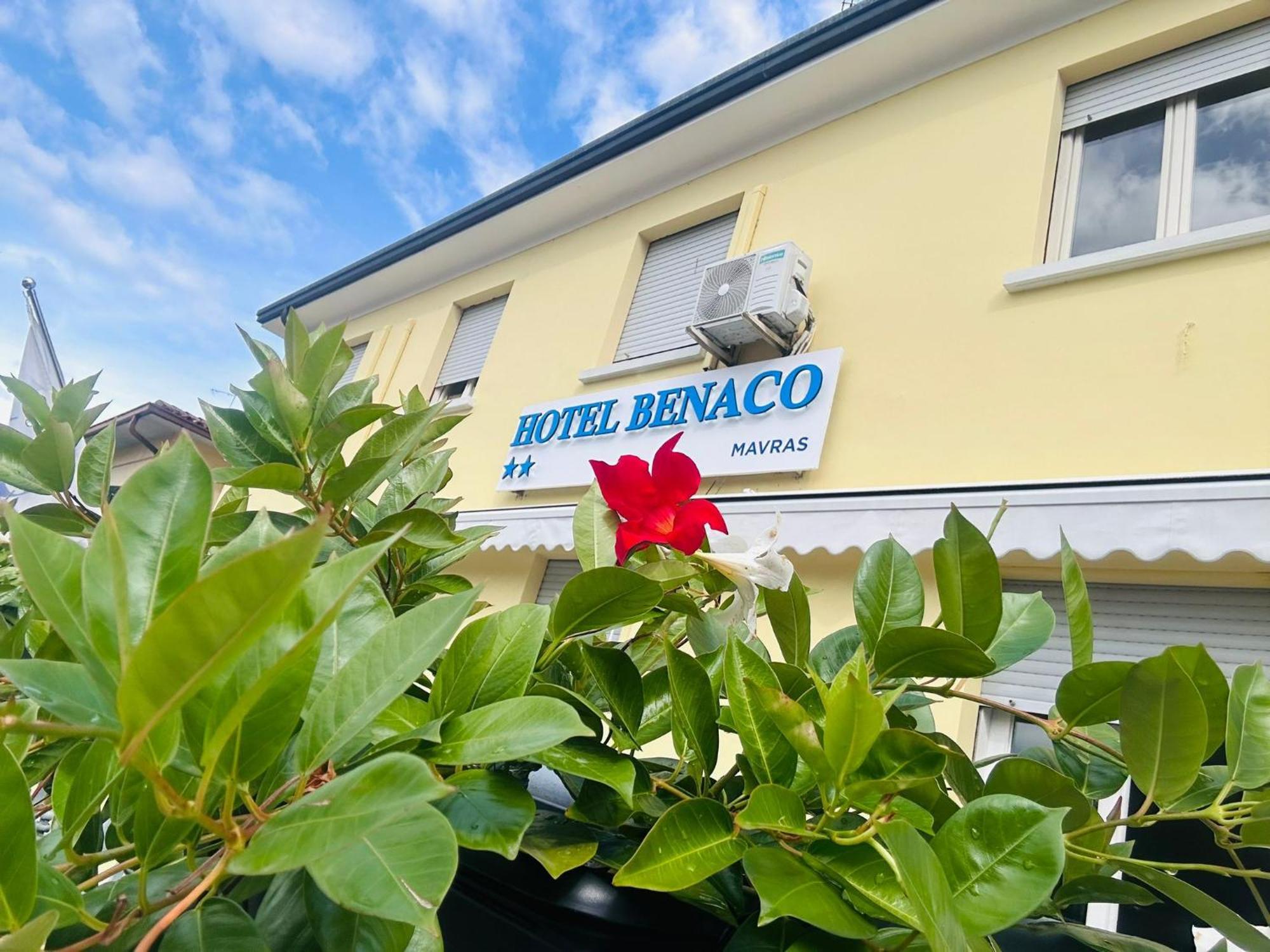 Hotel Benaco Mavras Peschiera del Garda Exterior photo